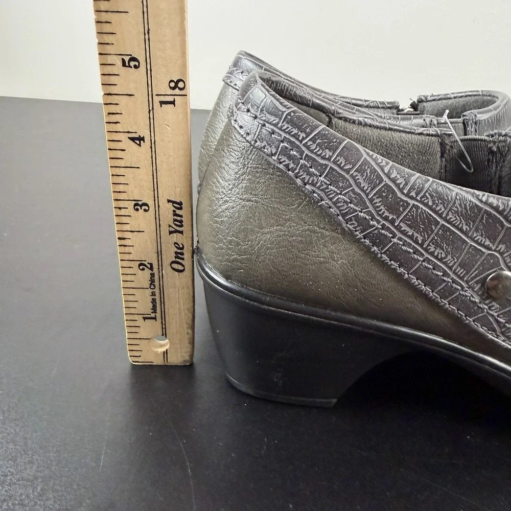 Easy Street Booties Women's 9.5M Gray Faux Leather Block Heel Side Zipper Casual